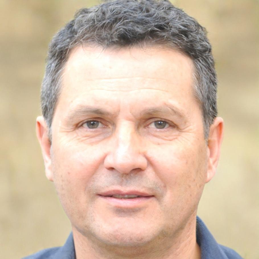 Michael Weber, Senior Finanzanalyst